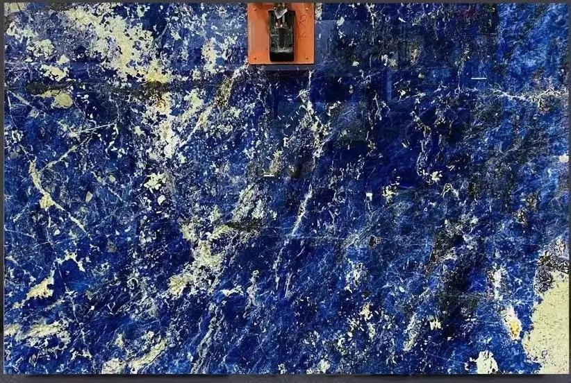 MRBL108 – Sodalite Blue