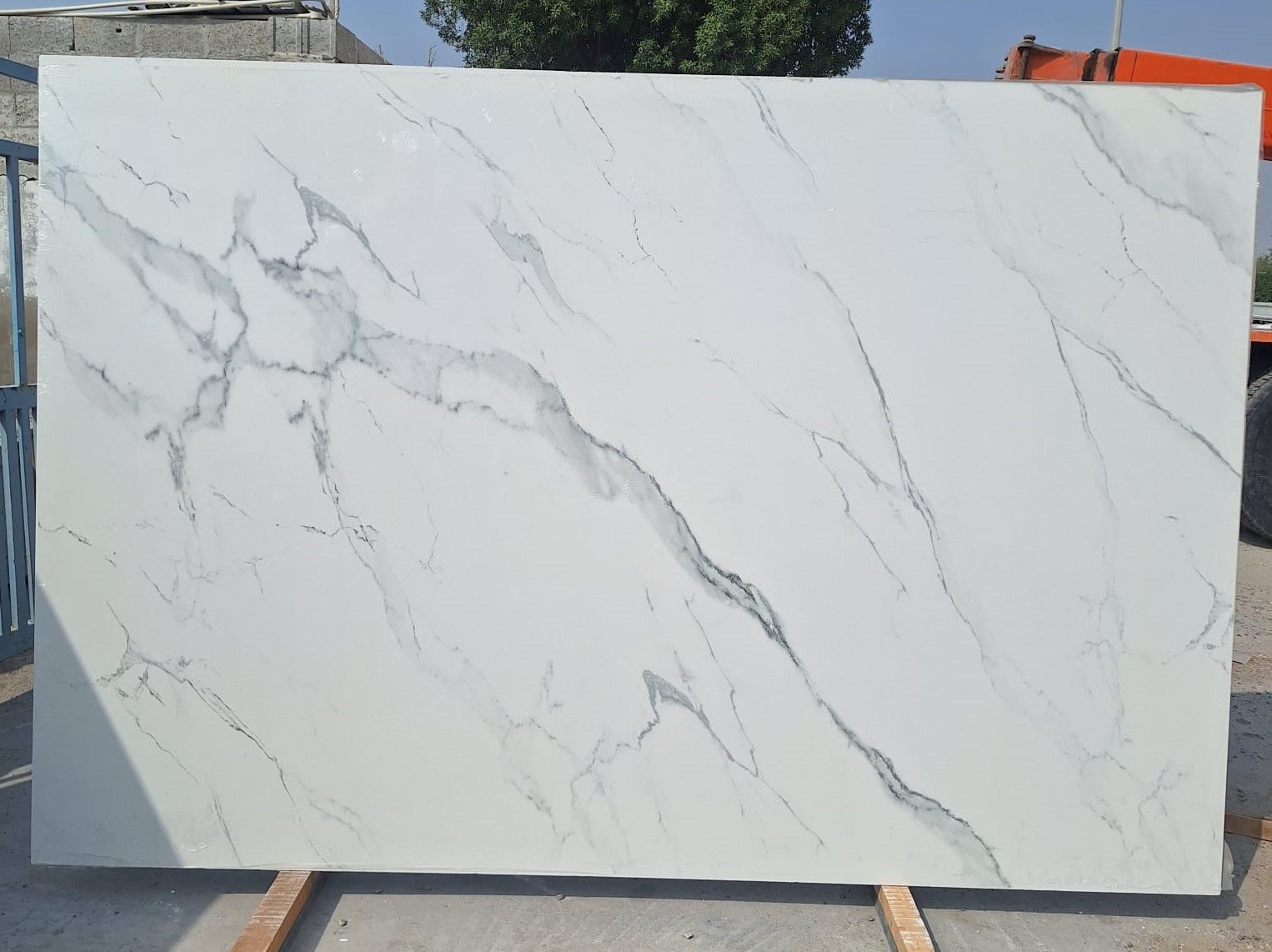 Calacatta Quartz Italian