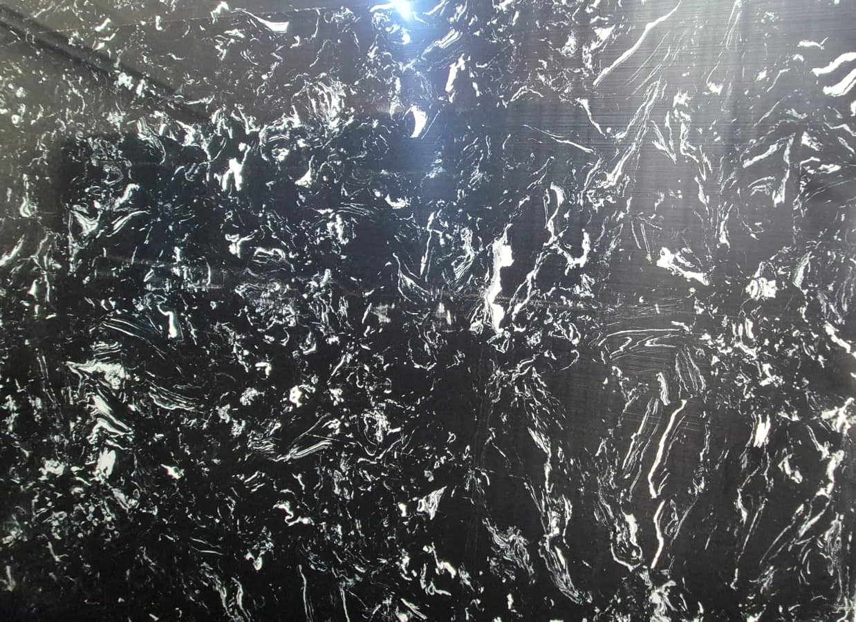 Artificial Black Carara