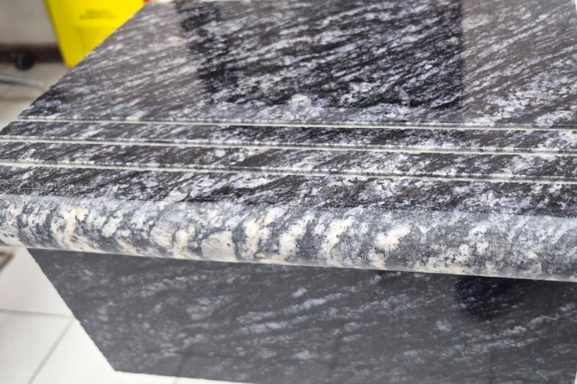 Black Marquina Steps & Riser